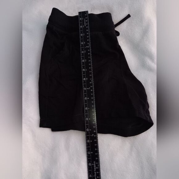 32 Degrees Cool Women's Black Shorts Small Pre-owned - Picture 3 of 9